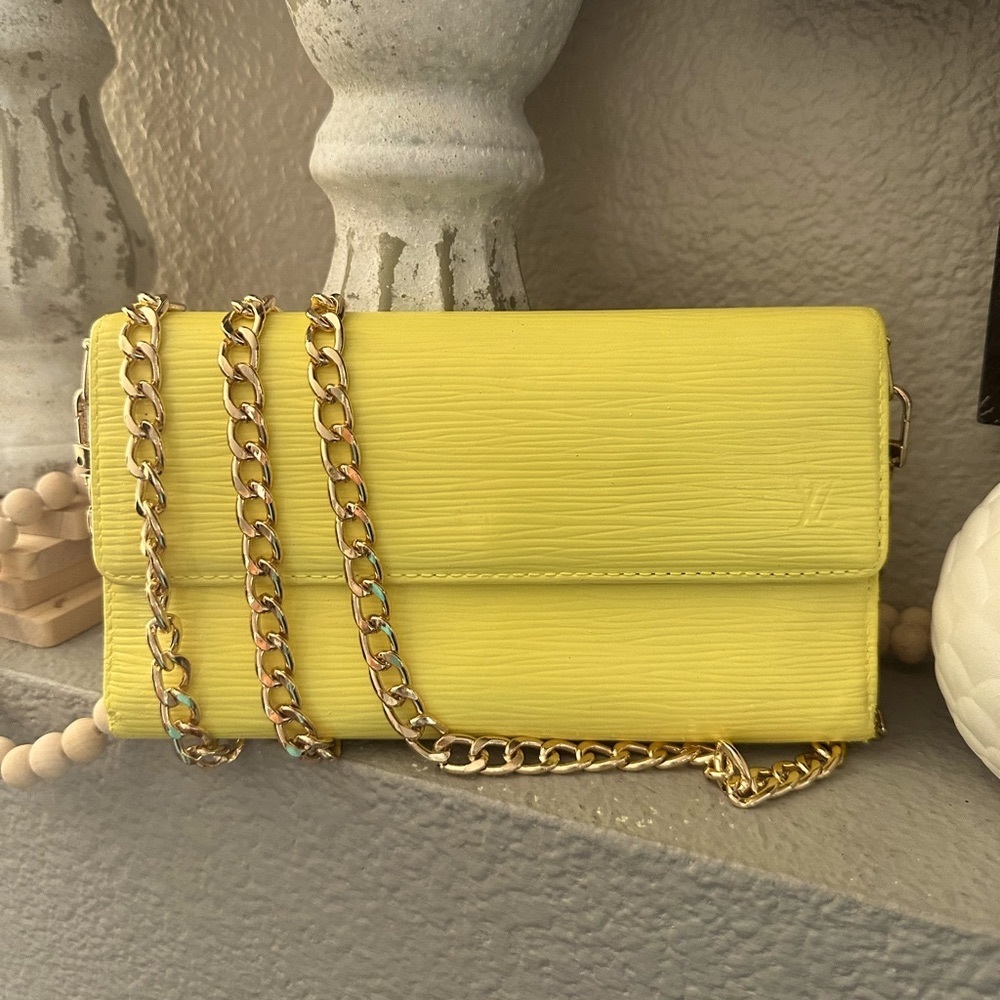Louis Vuitton Epi Porte Tresor International Leather Trifold Long Wallet & Chain